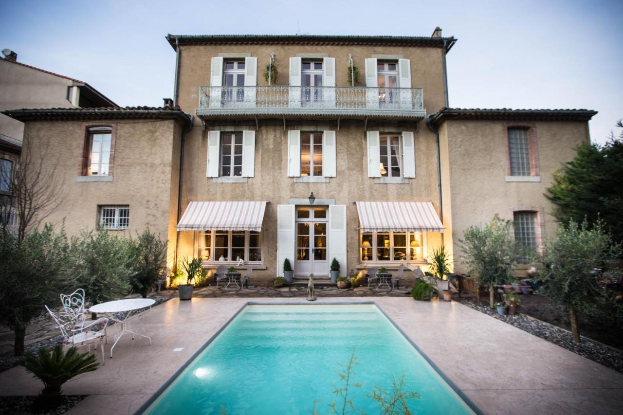 Du Palais Bed & Breakfast *